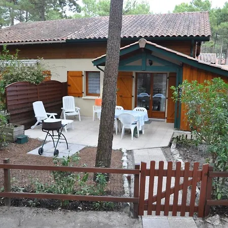 Maison Jumelee Dans Avec Piscine - 13701 Prázdninový dům Lacanau
